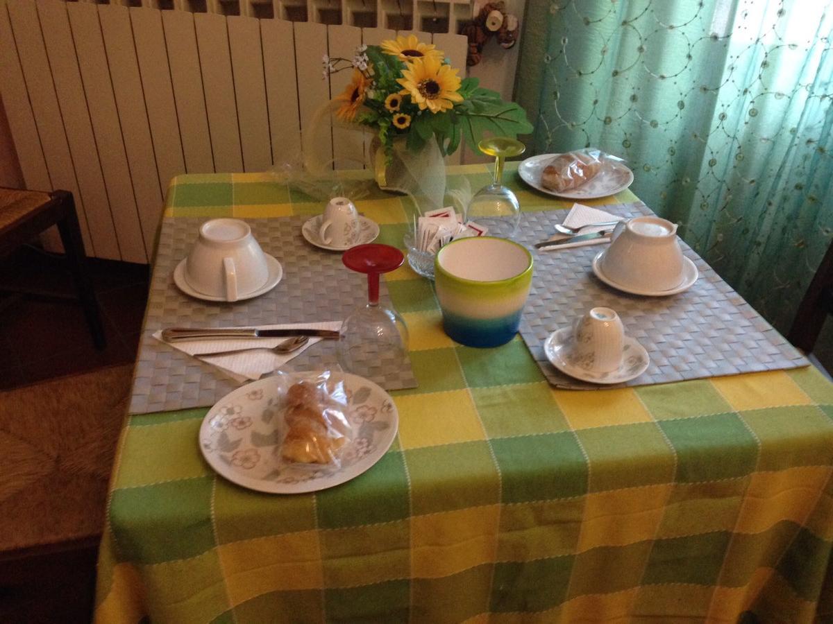 Alexander Bed And Breakfast Ciampino Bagian luar foto